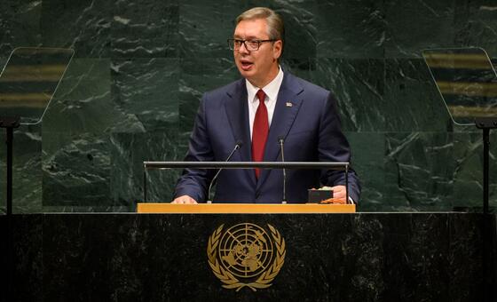 Президент Сербии Александр Вучич выступает на общих дебатах 81-й сессии Генеральной Ассамблеи ООН .